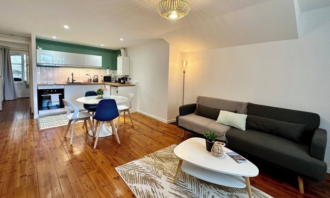 Aiguihe Apartment | Le Grand Orme. Appartement au Coeur du Centre Historique