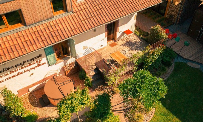 Guebwiller House | Le Grand Petit Prince I Romantic retreat for nature lovers I Jacuzzi