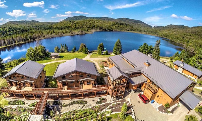 Saint Donat Resort | Le Grand R
