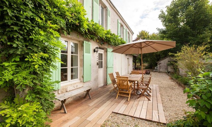Josnes Bed & Breakfast | le Jardin de Josnes