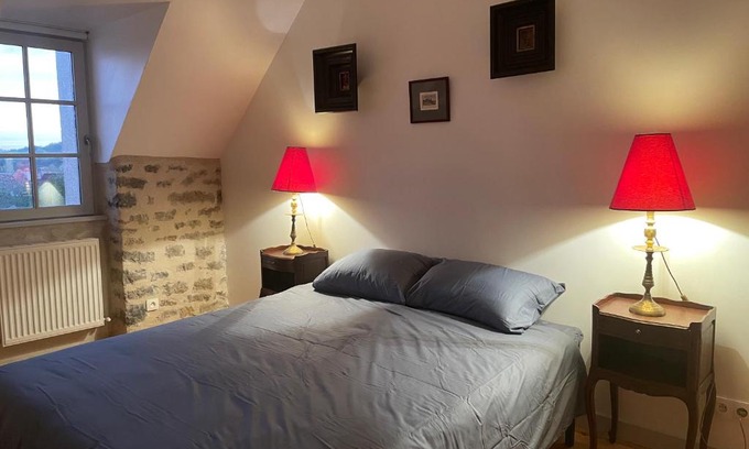 Semur-en-Auxois House | Le jardin du roitelet