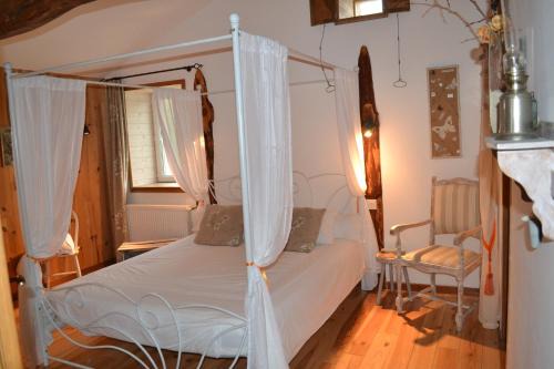 Saint-Jean-des-Ollieres Bed & Breakfast | Le Jardin des Pierres Brunes