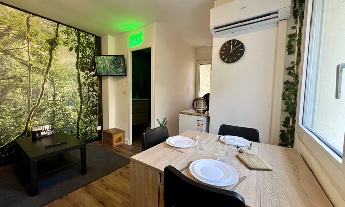 Liberation Apartment | Le Jungle - Rivière - 4 Pers - Rêve au Mans