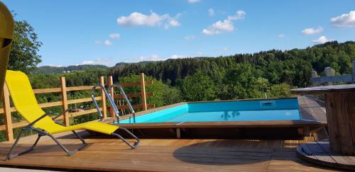 Bonlieu House | Le Jura en toutes saisons Piscine, SPA, location VTT, balades 2cv, climatisation