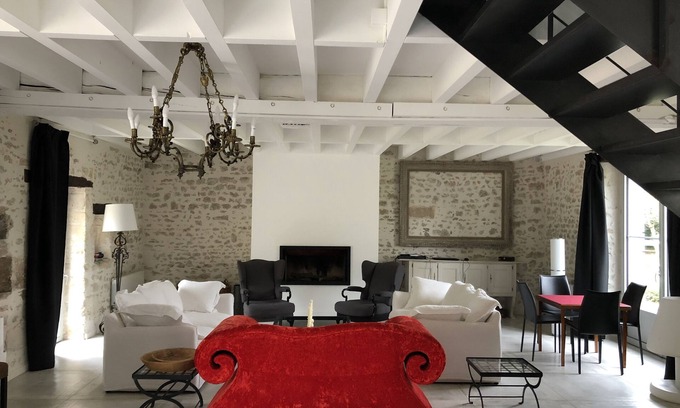 Les Etilleux Villa | . Le LOFT du Manoir >A SHOOT OF NATURE, 6 double rooms,
