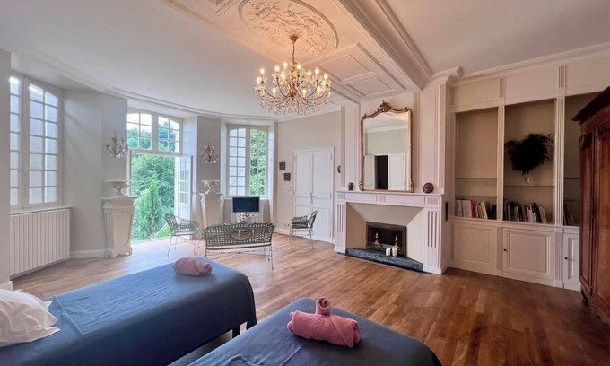 Allassac House | Le Logis de la Providence -12 pers -Bourg Allassac