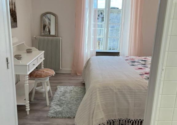 Champagne-et-Fontaine House | Le Loriot