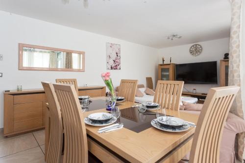 Noisiel House | Le Luma - Maison 6 prs - Jardin - Ping-Pong