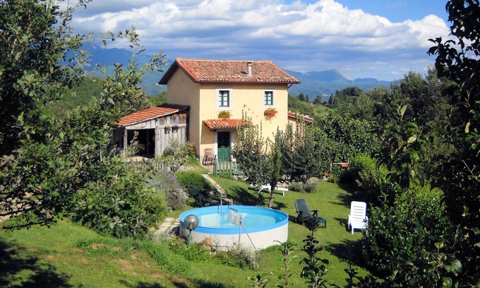 Molazzana Cottage | Le Lunghe is a restored cottage in beautiful Tuscany 5 mins. walk to restaurant