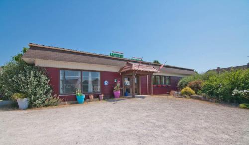Montliot-et-Courcelles Hotel | Le Magiot