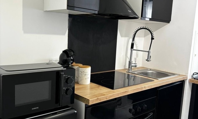 Trappes Apartment | LE MALIA: a magnificent studio ideal for Pro&Couple - Hyper center