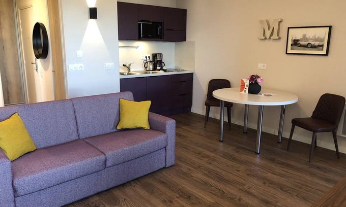 Perignat-les-Sarlieve Apartment | Le Manoir - Appartement pour 4 personnes
