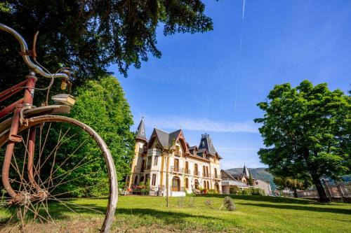 Tarascon-sur-Ariege Hotel | Le Manoir d'Agnès Logis hôtel restaurant