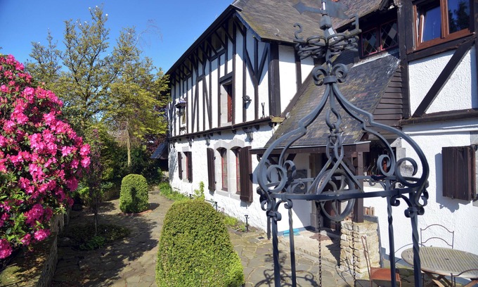 Chimay House | Le Manoir de Maubert