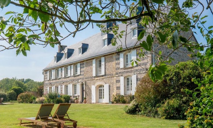 Saint-Jouin-Bruneval Bed & Breakfast | Le Manoir des Falaises - Chambres d'hôtes