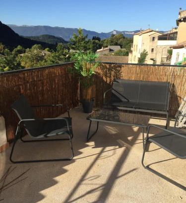 Chatillon-en-Diois Apartment | Le Maricou 120m2 totalement rénové terrasse 40m2