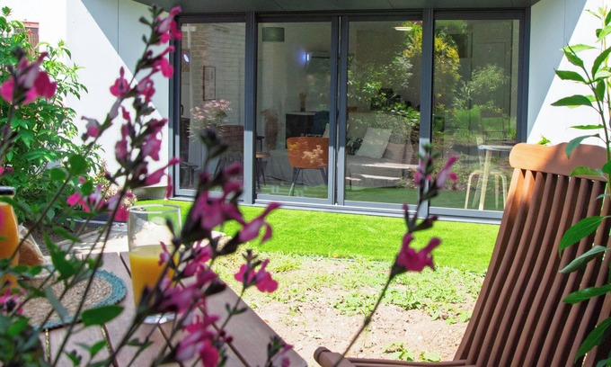 Bethune Apartment | Le Matisse - Hyper Centre-Luminous-Quiet garden