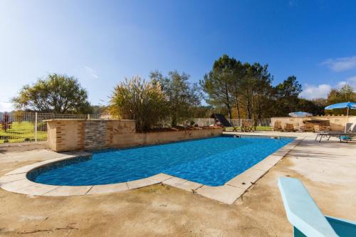 Guizengeard House | Le Moulin
