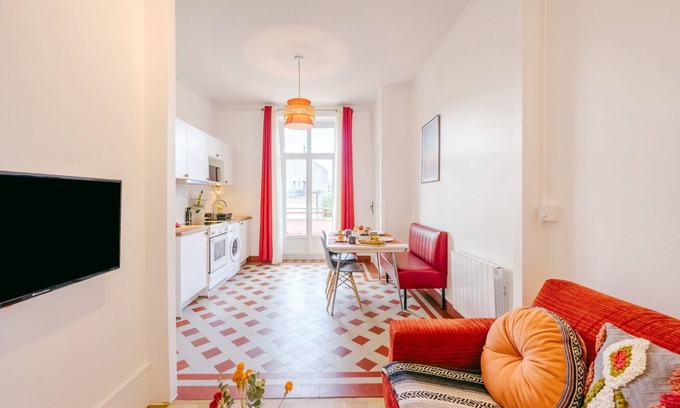 Voiron Apartment | Le Nid d'Ernest - One Bedroom Apartment, Sleeps 2