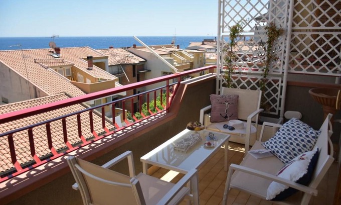 Roccalumera Apartment | Le Note del Mare appartamento vista mare