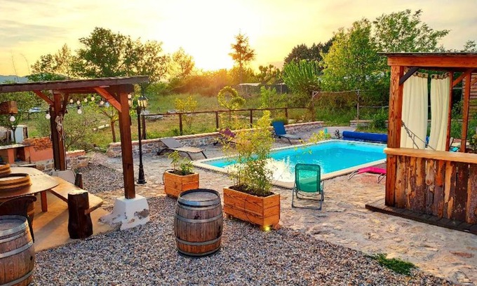 Saint-Andre-de-Cruzieres House | Le P'tit Gîte Gardéchois, piscine Ardèche - 12pers