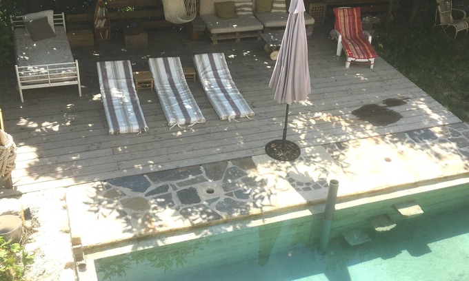 Arphy House | Le Paradis Les Vignals gîtes and events Cévennes pool view
