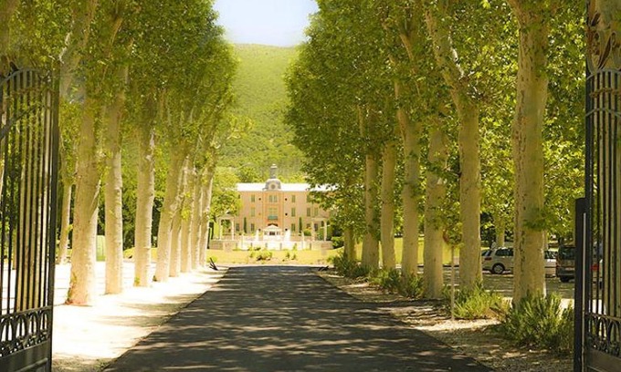 Montbrun-les-Bains Apartment | Le Parc château Gipieres