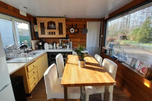Cavron-Saint-Martin House | Le Petit Cavron
