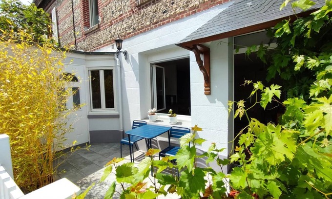 Bordeaux-Saint-Clair House | Le Petit Comptoir - ETRETAT
