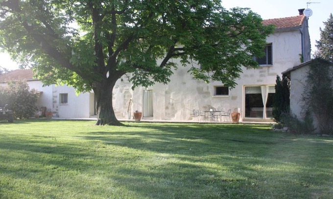 Barbentane House | Le petit mas en provence avec piscine
