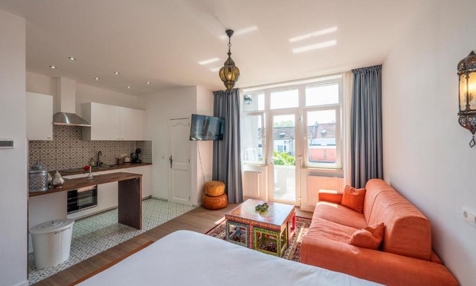 Vilvoorde Apartment | Le Petit Riad