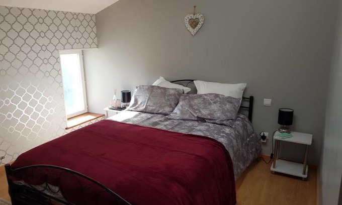 Clussais-la-Pommeraie Bed & Breakfast | Le Pommier Chambre d'hote