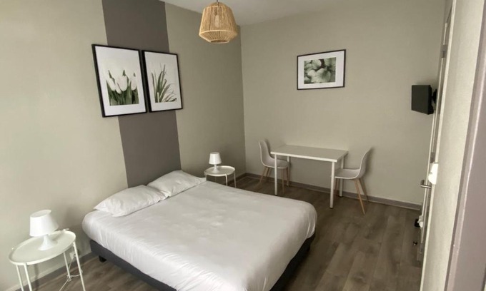 Dole Hotel | Le Relais de la Gare