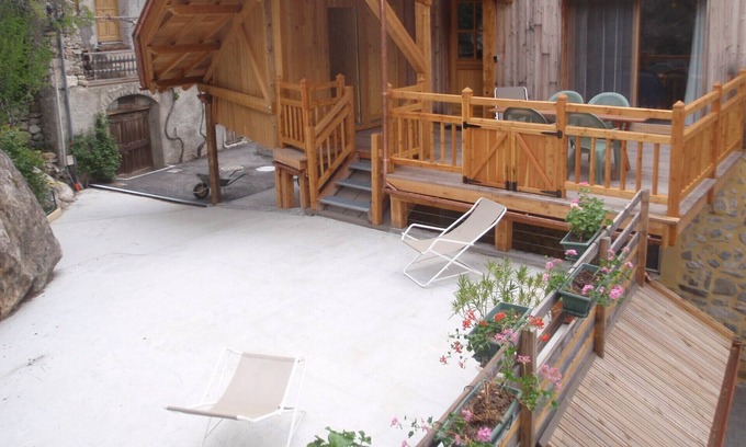 Saint-Crepin Apartment | Le Relax - Private duplex up to 5/6 people