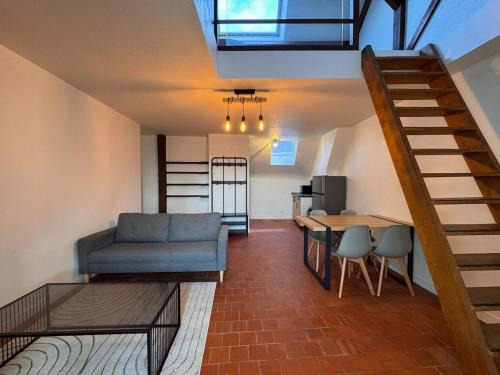 Republique Apartment | Le Rempart - 2 pers - Cité Plantagenêt - Cozy