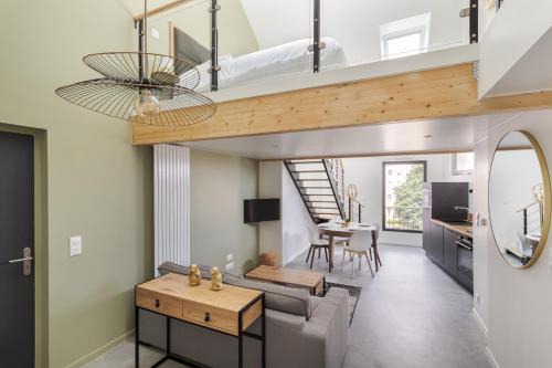 Fougeres - Sevigne Apartment | Le Saint Martin 1 - Appt moderne et confortable