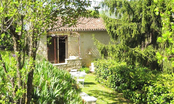 Albas House | LE SALADIE - ALBAS - Gîte