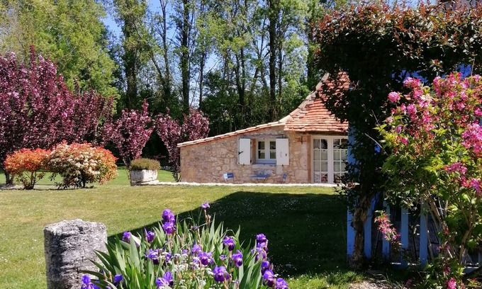 Monmarves House | Le Séchoir, Cottage of 75 m2 for 2 people with swimming pool, large park