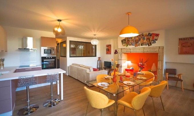 Agen Apartment | Le Seventies & Spa Appartement spacieux et athypique, cœur du centre ville