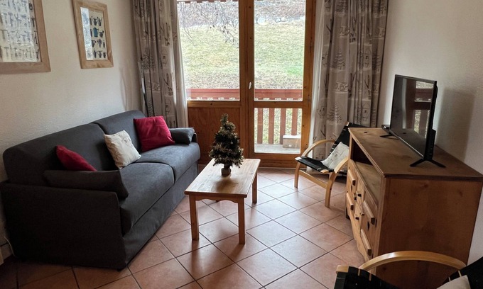 Montalbert Apartment | le signal 105, apartment in residence 50 meters from slopes. 4-6 people.