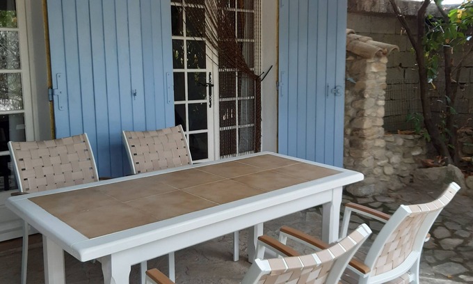Mollans-sur-Ouveze House | Le Tilleul - Charming gîte with covered terrace facing Mont Ventoux
