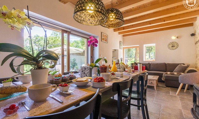 Traize House | LE Verger - Traize - Gîte