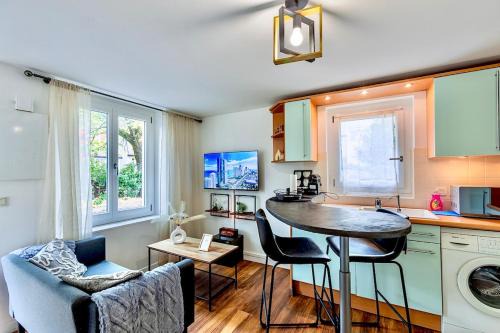 Ambilly Apartment | Le Zen I T2