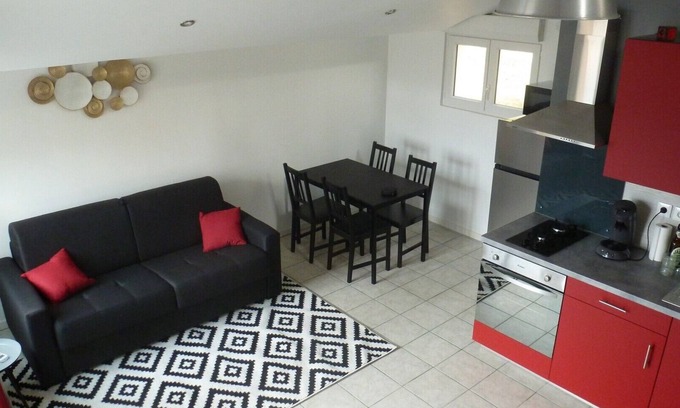 Chasseneuil-du-Poitou Apartment | Le232 fr Meublé 4 Personnes Draps, Serviettes et Ménage Inclus