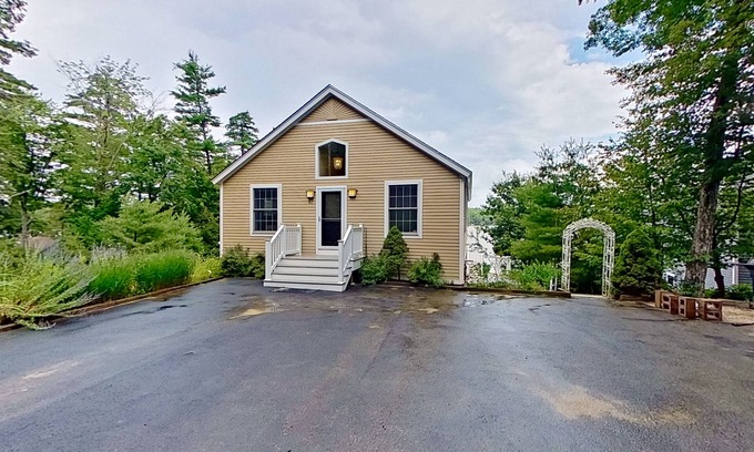 Moultonborough House | Leaward Shores Guesthouse | Lake view home in Moultonborough with dock & deck