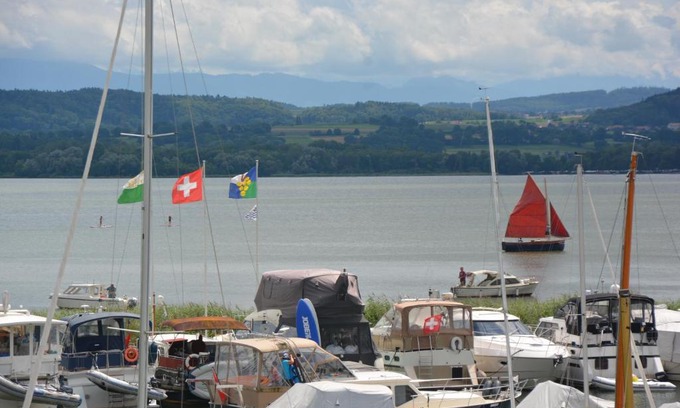 Vallamand Apartment | Leben im Hafen am idyllischen Murtensee