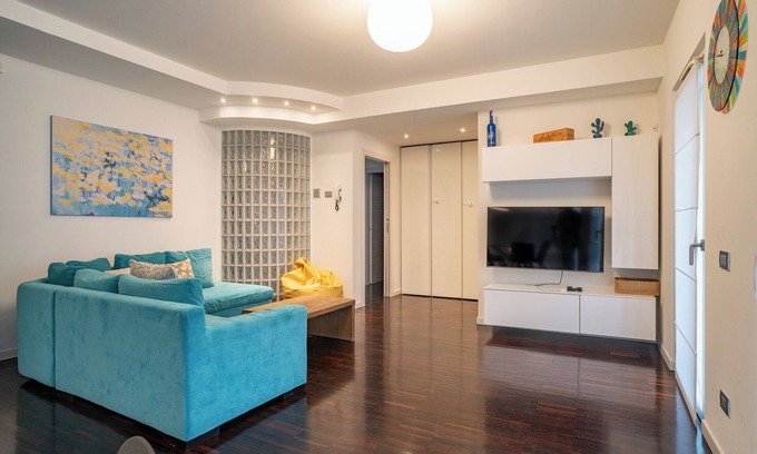 Lecco Apartment | Lecco Center - Authentic yet modern retreat