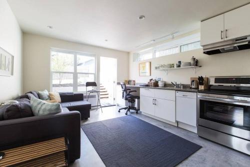 Greenwood Apartment | LEED Platinum Green Home Getaway