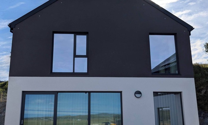 Ballyliffin House | Leenan - 4 bedroom, Leenan @ Ballyliffin Beach Houses metres from Pollan Bay on the #WildAtlanticWay