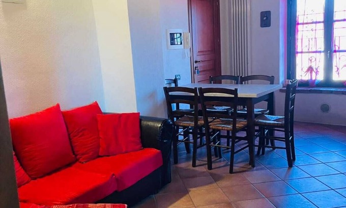 Castelnuovo di Val di Cecina Apartment | Legible Butterfly